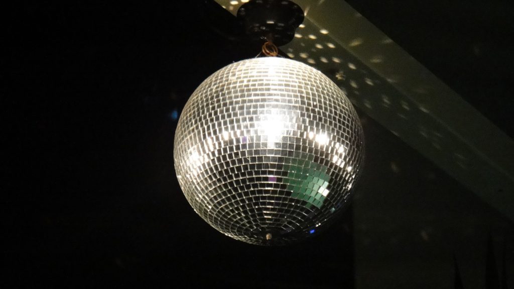 disco-ball-727116_1920