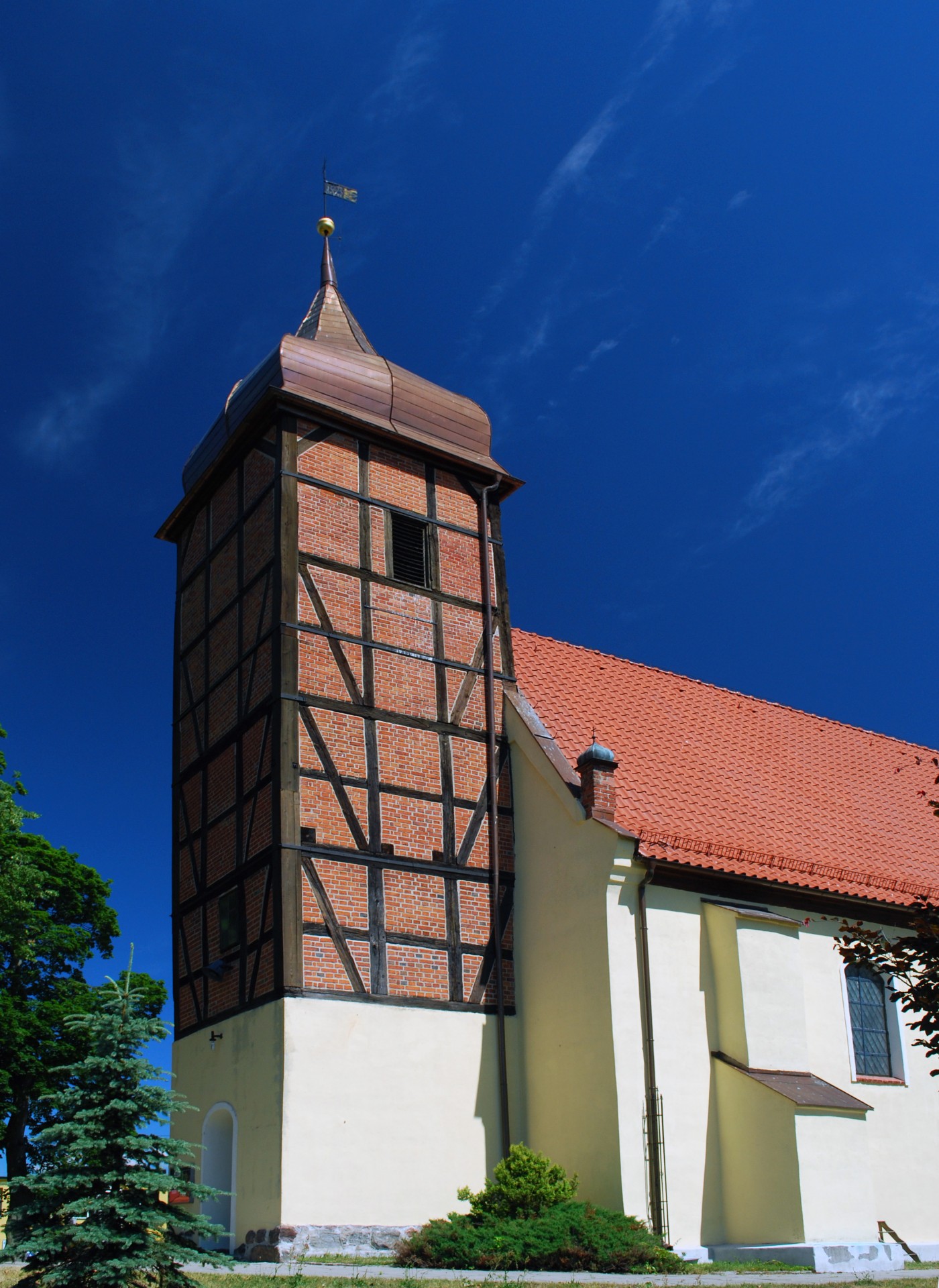 Żukowo, kościół pw. św. Jana Chrzciciela Źródło: Wikipedia.org Autor: Polimerek