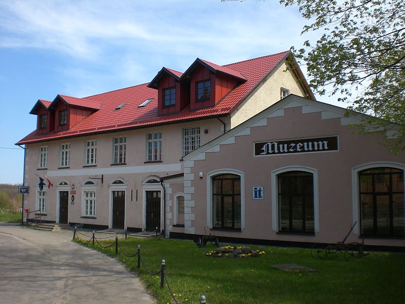 Fot.: Krokowa, Muzeum regionalne, źródło: Wikimedia, autor: Gdaniec