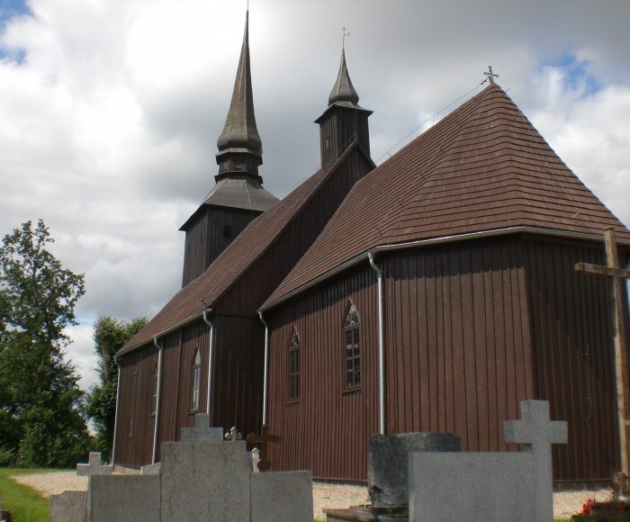 Borzyszkowy. Drewniany kościół z XVIII wieku