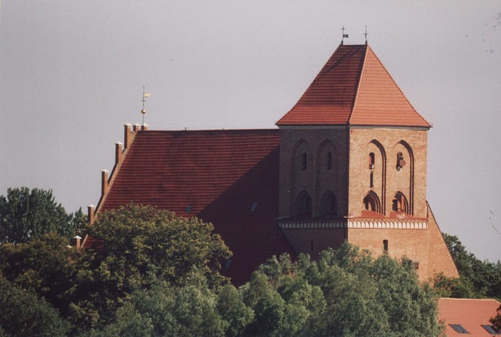 Fot. Puck, Kościół św. Piotra i Pawła, źródło: Wikipedia, autor: Bazie