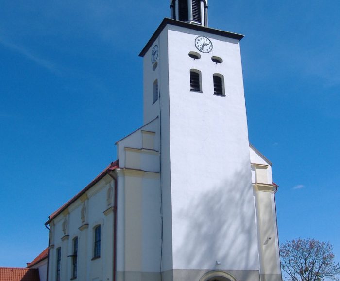 Luzino, Kościół pod wezwaniem św. Wawrzyńca