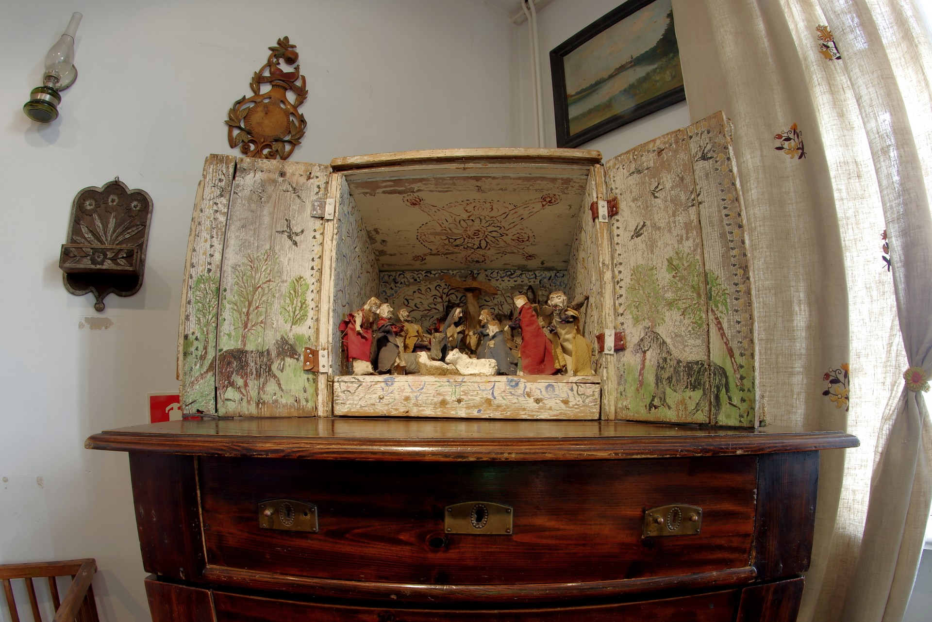 Kaszubska szopka bożonarodzeniowa. Źródło: Muzeum Kaszubskie w Kartuzach