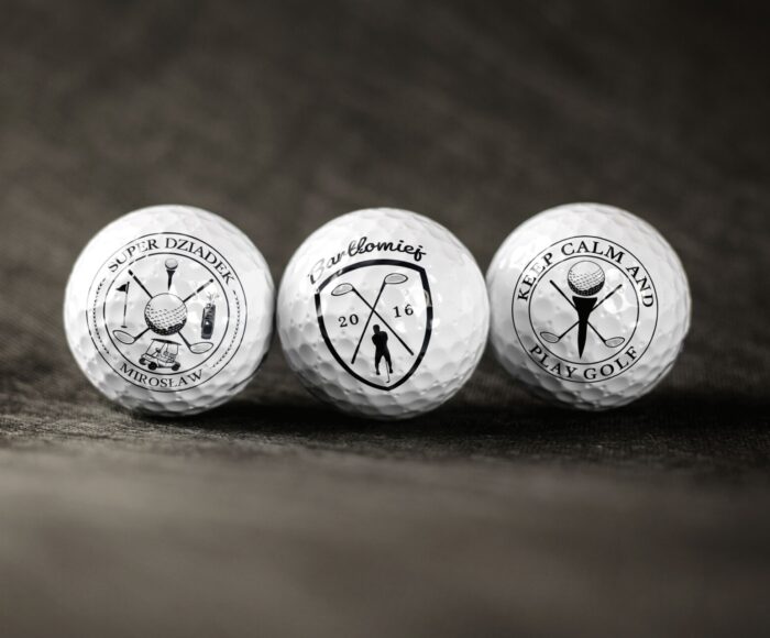 Piłki do golfa z logo - jaki prezent będzie najlepszy dla golfisty?