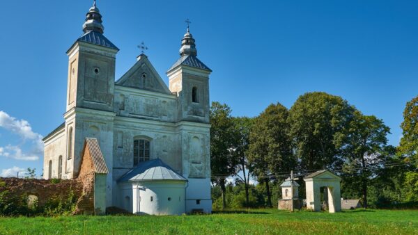 Architektura Sakralna Kaszub: Najstarsze Kościoły i Kaplice