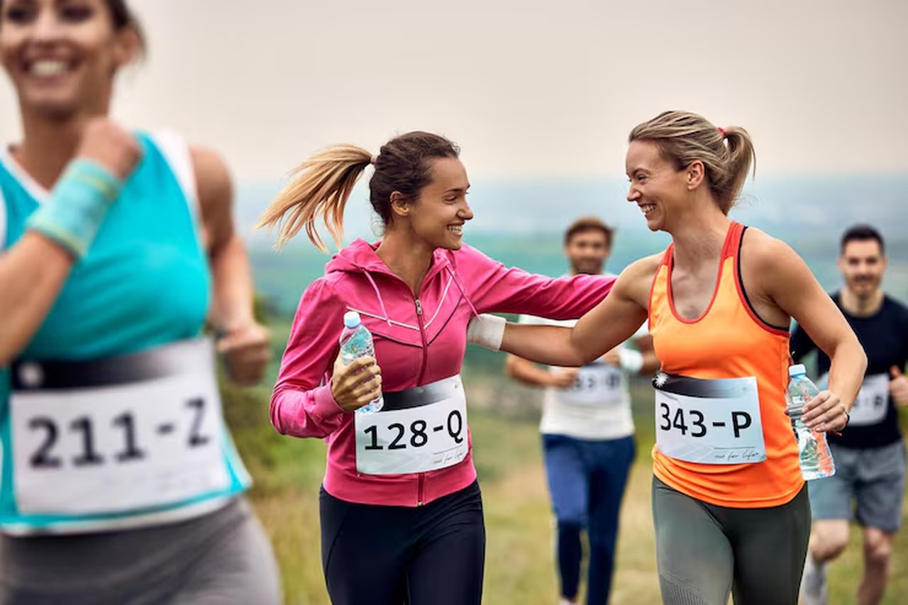 https://www.magnific.com/free-photos-vectors/running-a-marathon